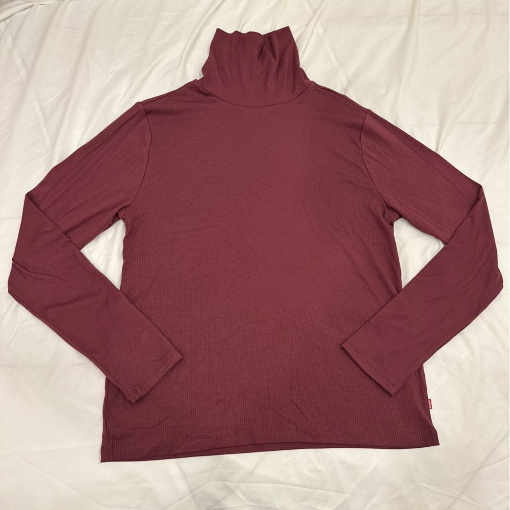 Levi’s Women’s XL Ribbed Turtleneck Top Slim Fit Modal Blend Maroon Plum NWT